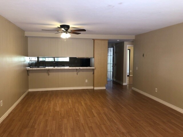 Foto del edificio - 2 Bedroom Lake Murray Terrace