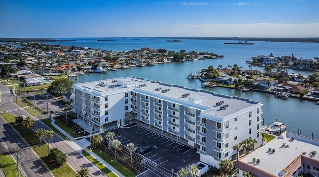 Building Photo - 415 Island Way