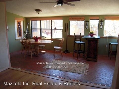 Building Photo - 2 br, 2 bath House - 305 Frost Rd
