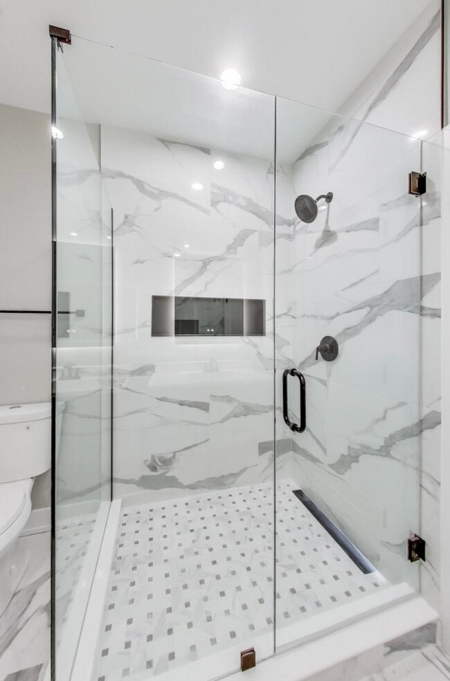 Foto del edificio - 4028 Faith Ln