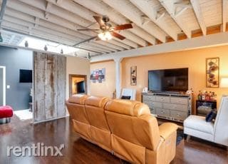Building Photo - 1 br, 2 bath House - 78 E Chestnut St Apt 606