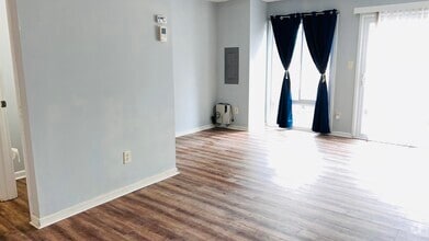 Building Photo - 10211 Ridgeline Dr