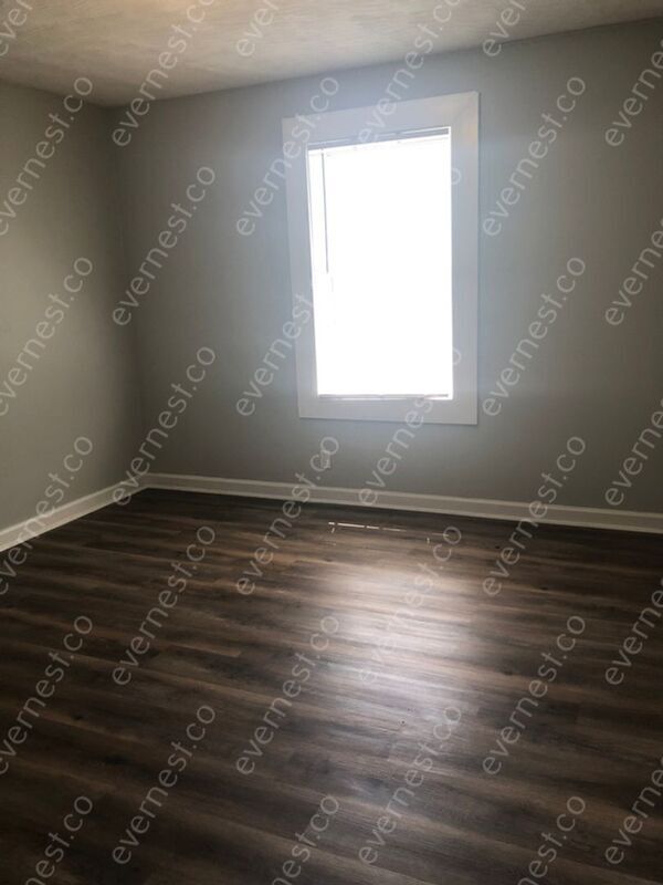 Building Photo - 811 Glade View Ct