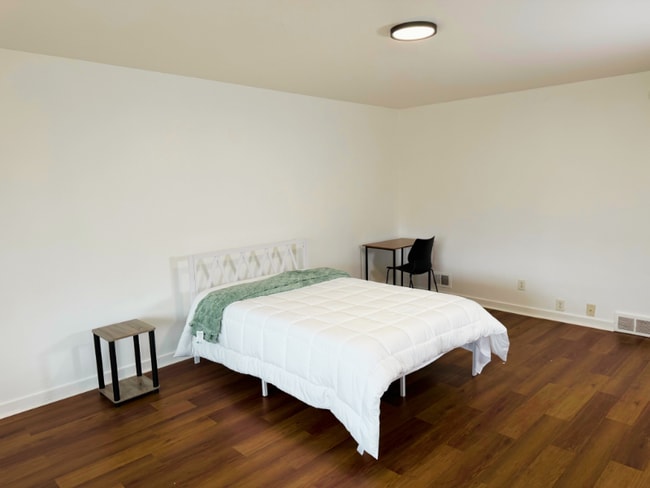 Photo - 1711 S 1300 E House