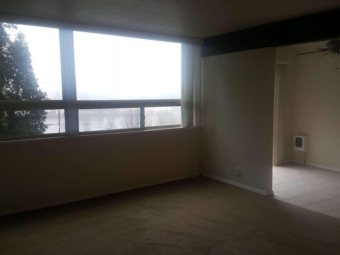 Foto principal - 2040 Wheaton Way