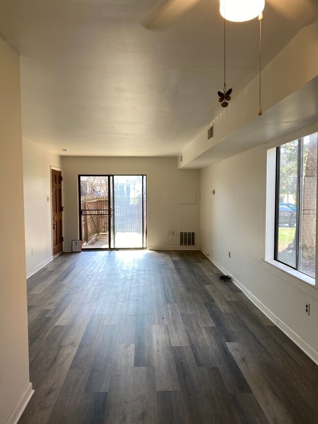 Building Photo - 1 BR / 1 BA Apartment in Mt. Joy!