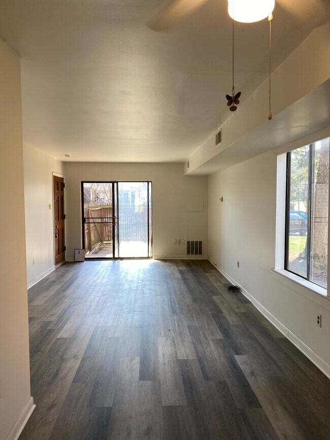 Foto del edificio - 1 BR / 1 BA Apartment in Mt. Joy!