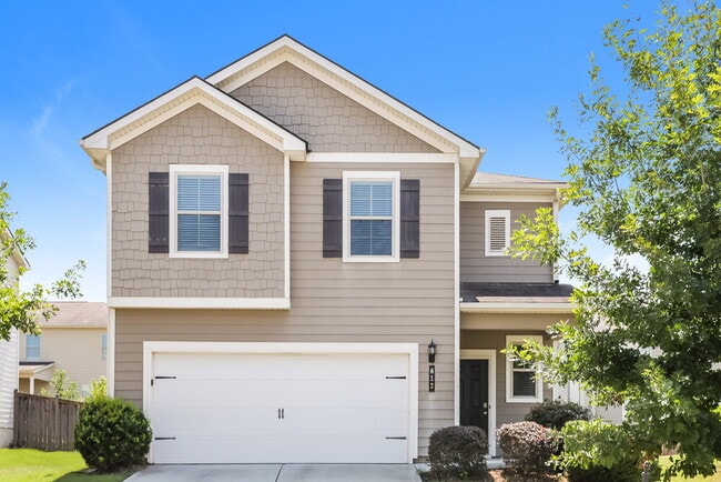 Building Photo - 612 Moorings Ave