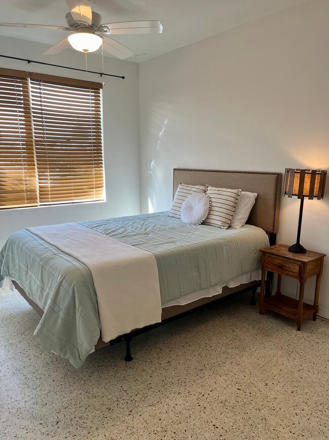 Building Photo - 55 Sea Park Blvd