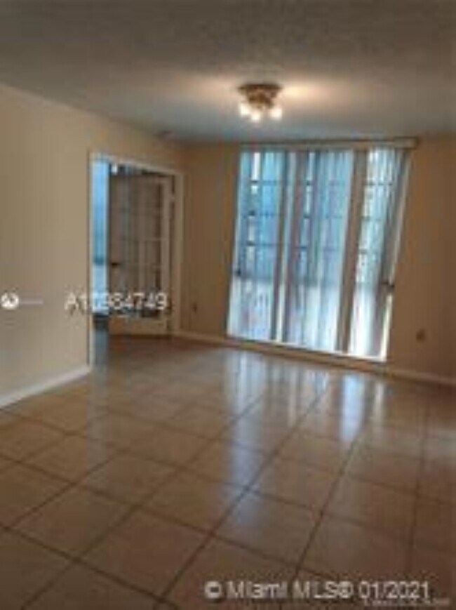 Foto del edificio - 1280 S Alhambra Cir