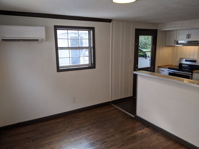 Foto del edificio - 3822 Redding Rd