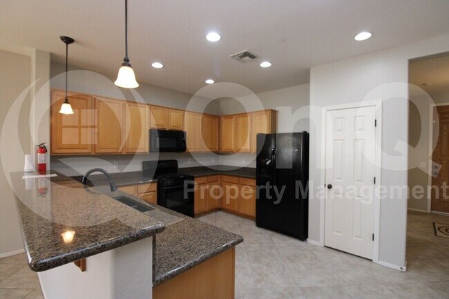 Building Photo - 2782 W William Ln