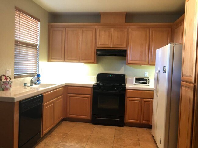 Photo - 221 Thyme Ave Apartments