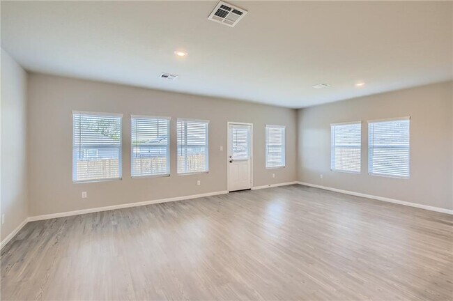 Building Photo - 2478 Moselle Ln