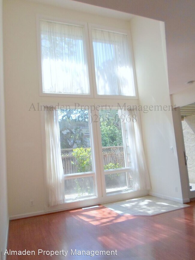Foto del edificio - 3 br, 2 bath House - 70 Union Avenue