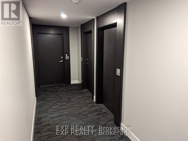 Photo du bâtiment - 15 Queen St S