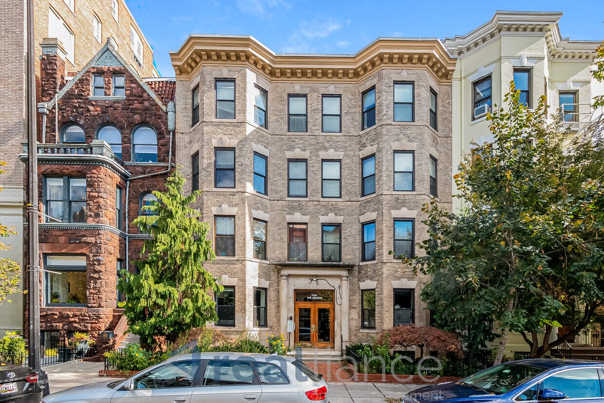 Foto principal - 1733 20th St NW
