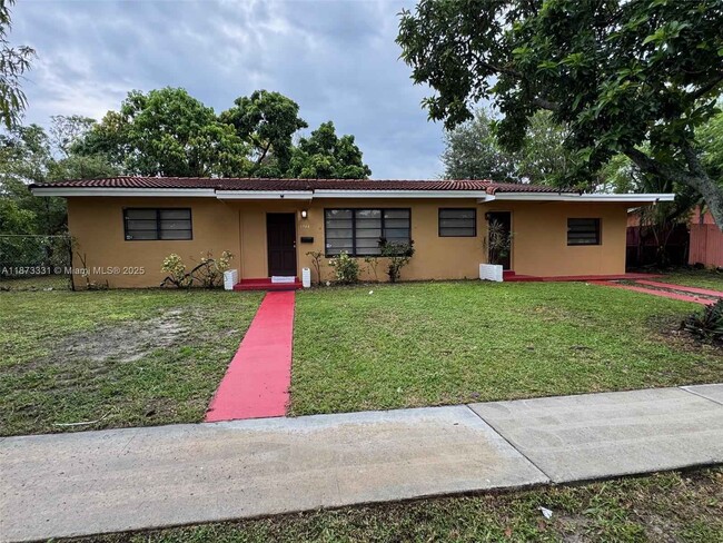 Photo - 1732 NE 158th St House