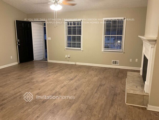 Foto del edificio - 305 N Briar Ridge