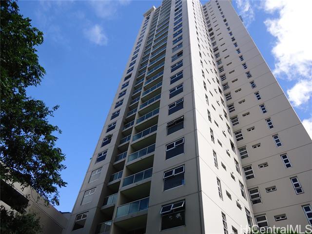 Building Photo - 1450 Young St