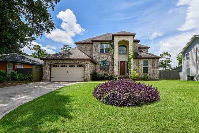Foto del edificio - 4310 Fernwood Dr