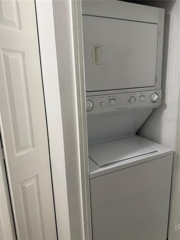 Foto del edificio - 2128 Bahamas Ct