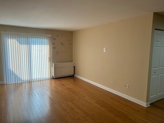 Building Photo - 716 Prescott Dr
