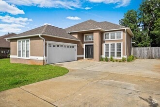 Building Photo - 1805 Brooke Beach Dr