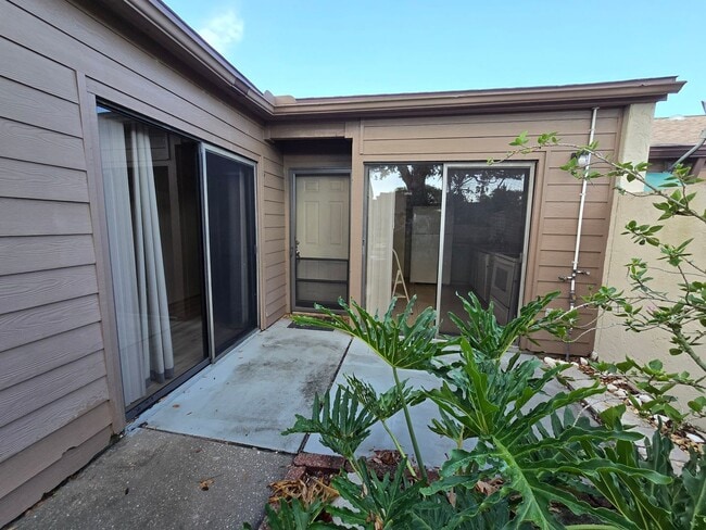 Foto del edificio - Cozy 2 bed/ 2 bath Villa in Beekman Lakes ...