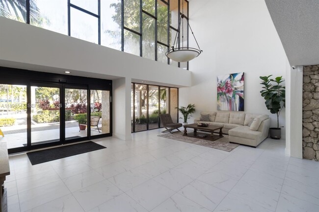 Foto del edificio - 16200 Golf Club Rd