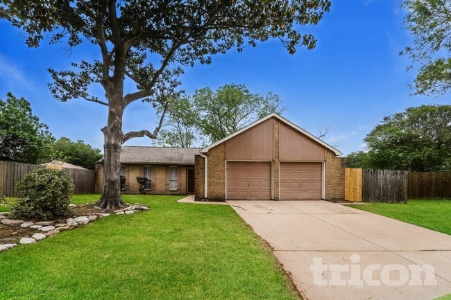 Building Photo - 12819 Enchanted Path Dr