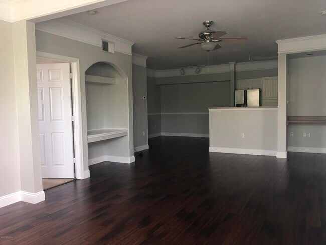 Foto del edificio - 8550 Touchton Rd