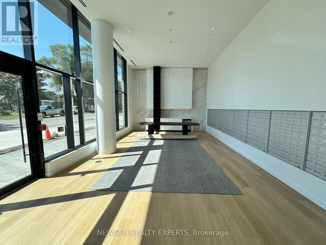 Building Photo - 3009-3009 Novar Rd