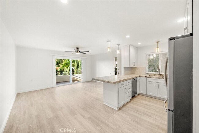 Foto del edificio - 352 Y Pl