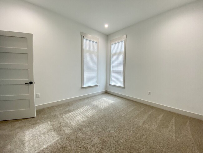 Foto del edificio - First Floor Old Town Bluffton Apartment!