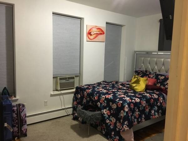 Building Photo - LOVELY 2 BEDROOM 1 BATH ON PROSPECT PLACE