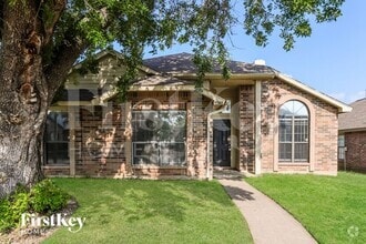Building Photo - 4368 Saugus Dr