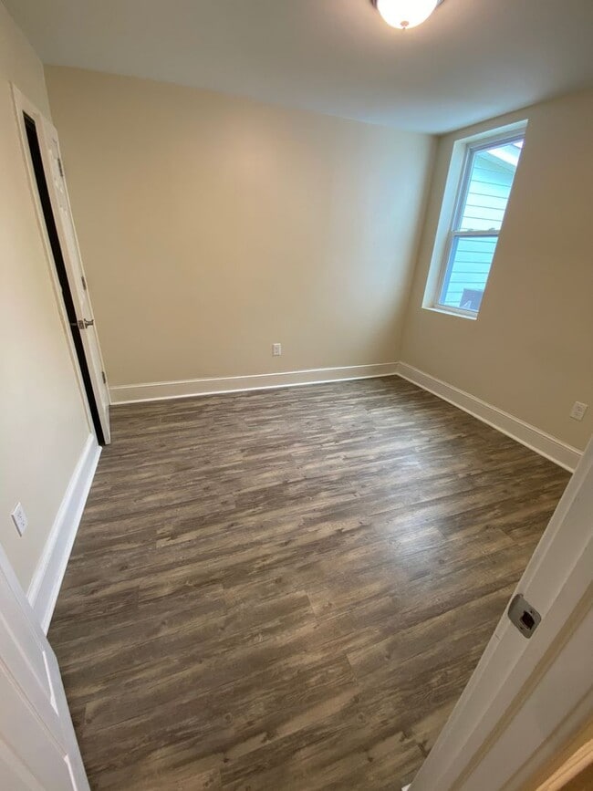 Building Photo - 311 Spring Mill Ave