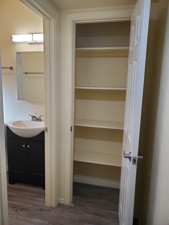 Foto del edificio - 4137 E Fairmount St