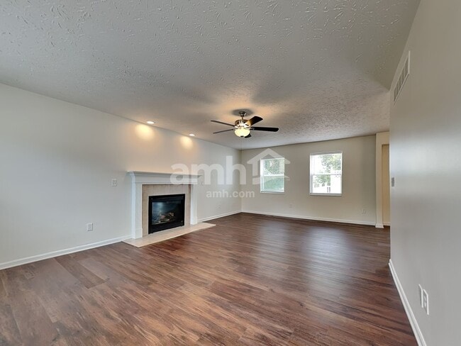 Building Photo - 6287 Glenmont Dr