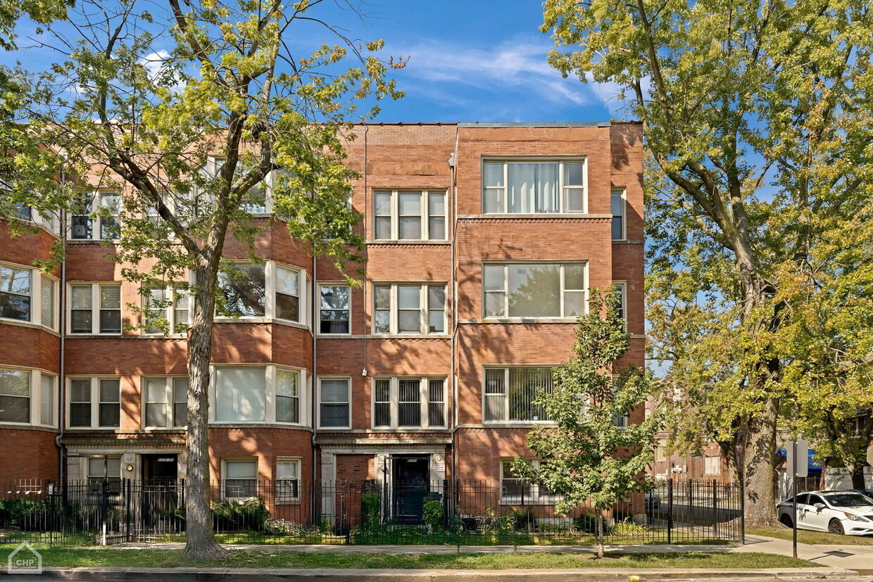 Primary Photo - 6200 S Evans Ave