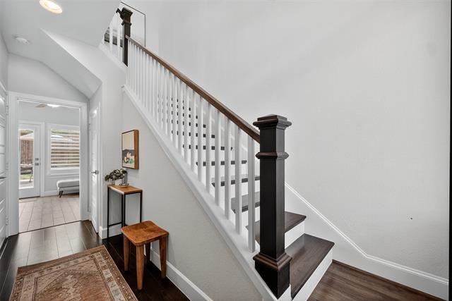 Building Photo - 1850 Wood Ledge Pl