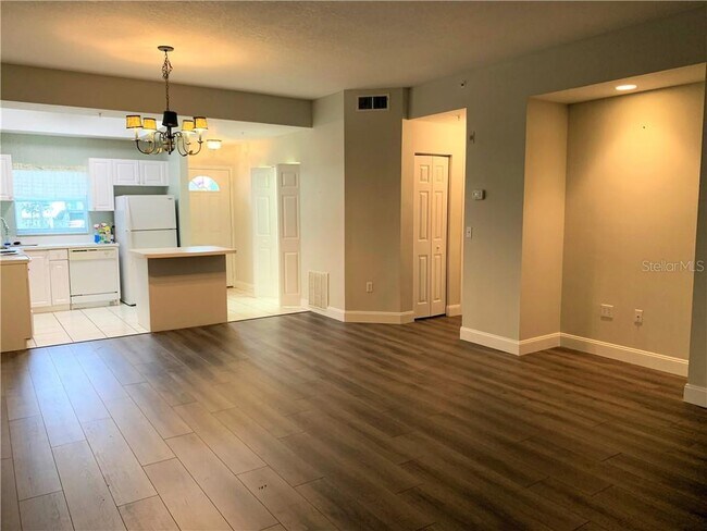 Building Photo - 4245 Breezeway Blvd