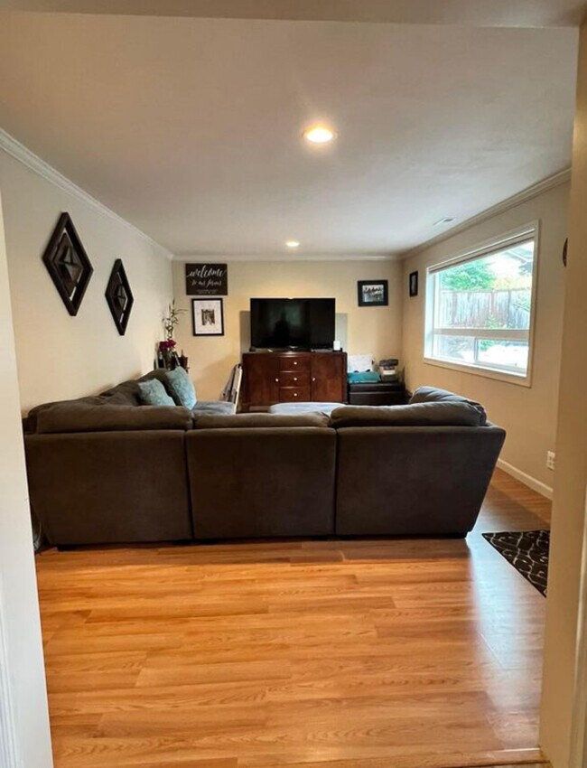 Foto del edificio - 239 S 126th St