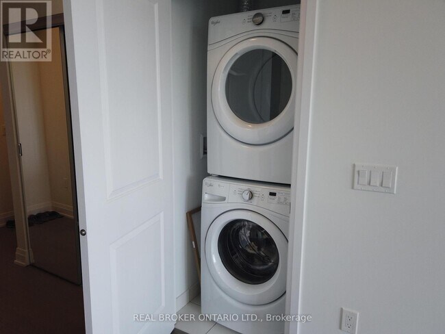 Photo du bâtiment - 20 Shore Breeze Dr