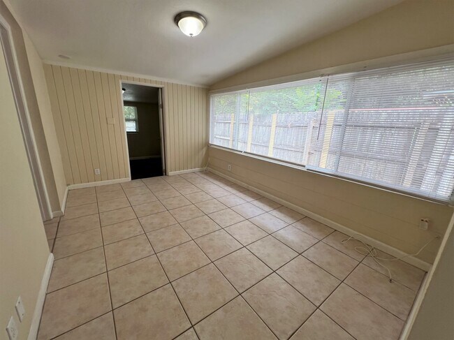 Building Photo - 465 56th St N