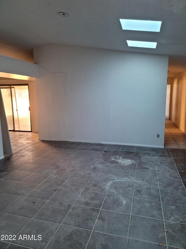 Foto del edificio - 11169 N 82nd Ln