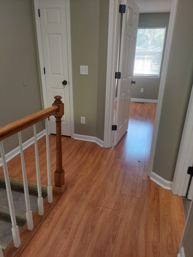 Stairway - 133 Shearer St