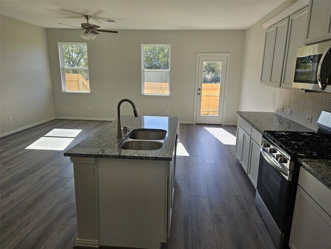 Foto del edificio - 27843 Western Crk Ct