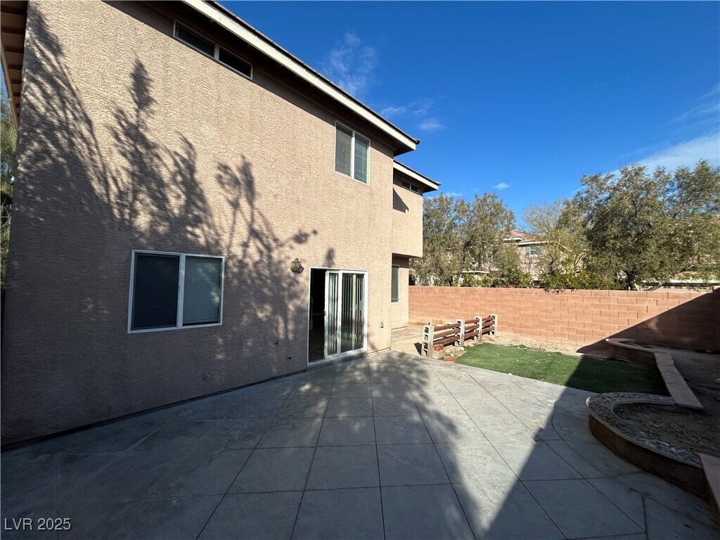 Foto del edificio - 10292 Caverns Mouth Dr